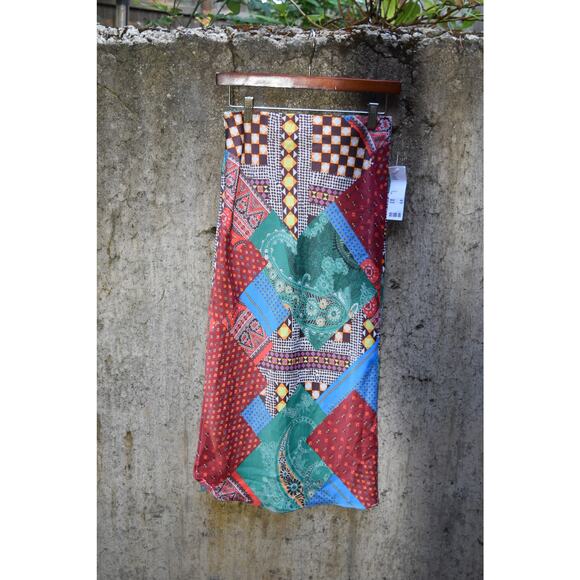 Urban Outfitters Patchwork Midi Skirt with slit– Boho Geometric Print – Size M - Picture 2 of 4